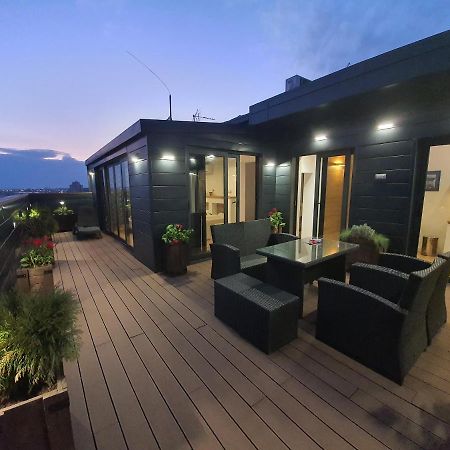 Appartamento Penthouse Lux Belgrado Esterno foto