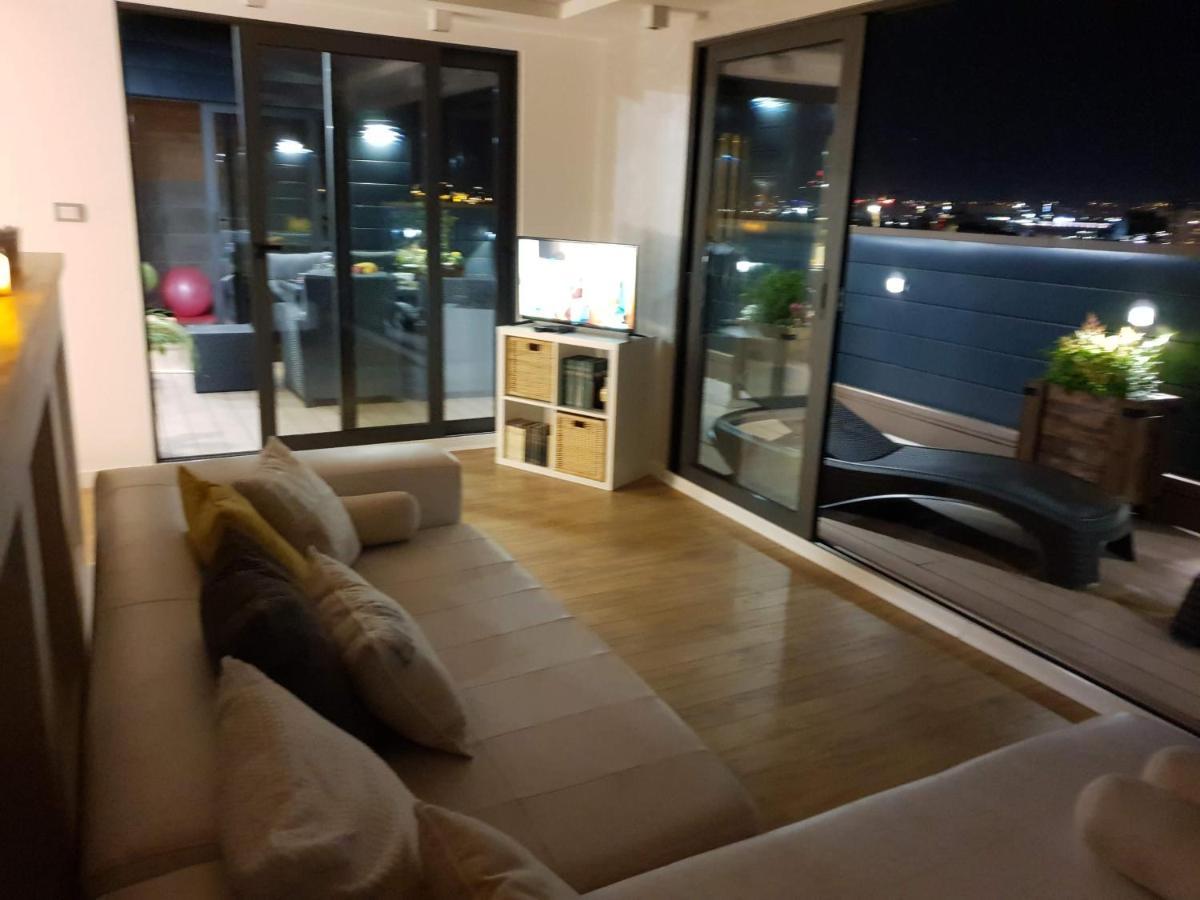 Appartamento Penthouse Lux Belgrado Esterno foto